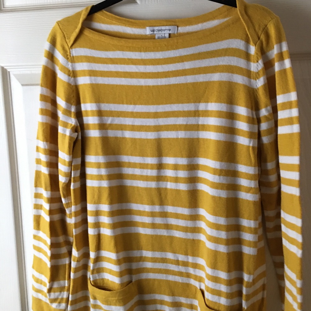 2 women’s tops